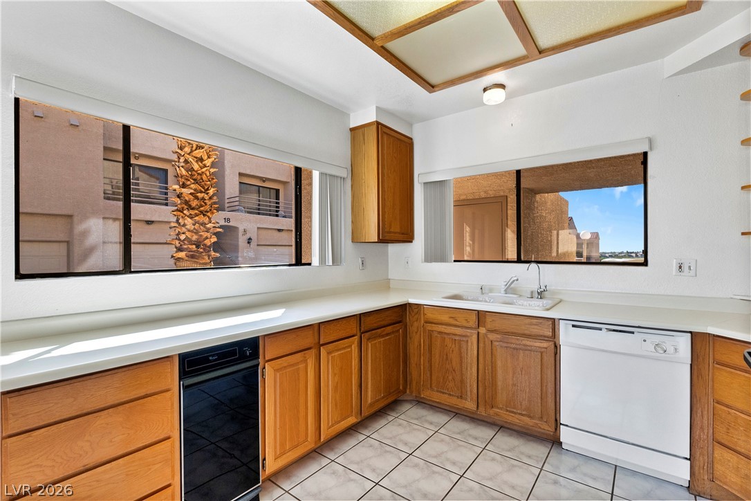 3827 Desert Marina Drive 211 Property Photo 10