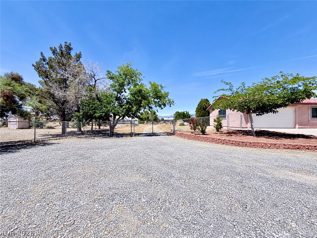 1220 Gamebird Road Property Photo 3