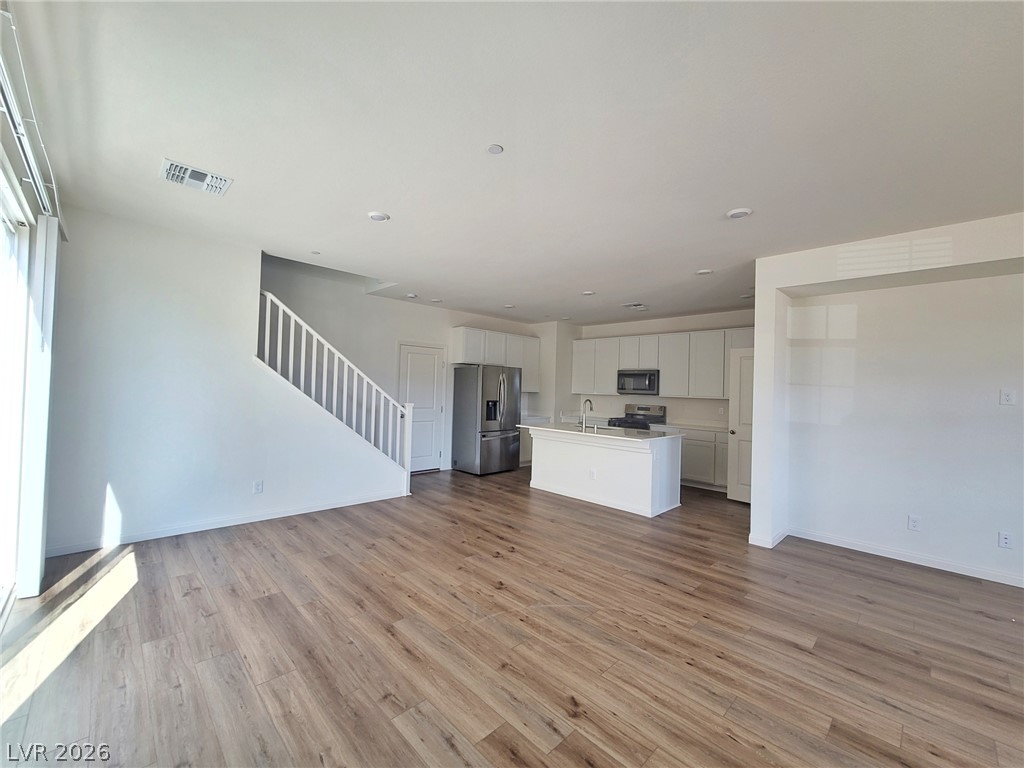 2490 Bellinzona Place Property Photo 5