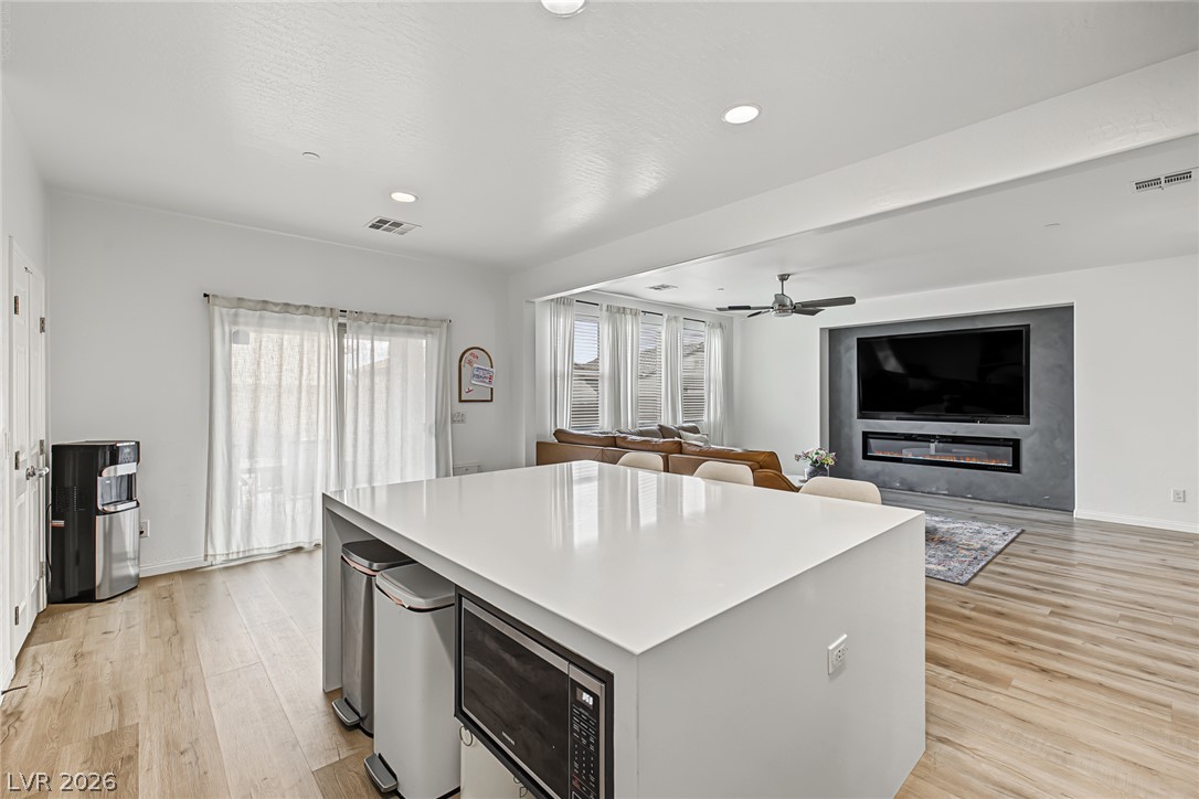 947 Via Del Campo Property Photo 7