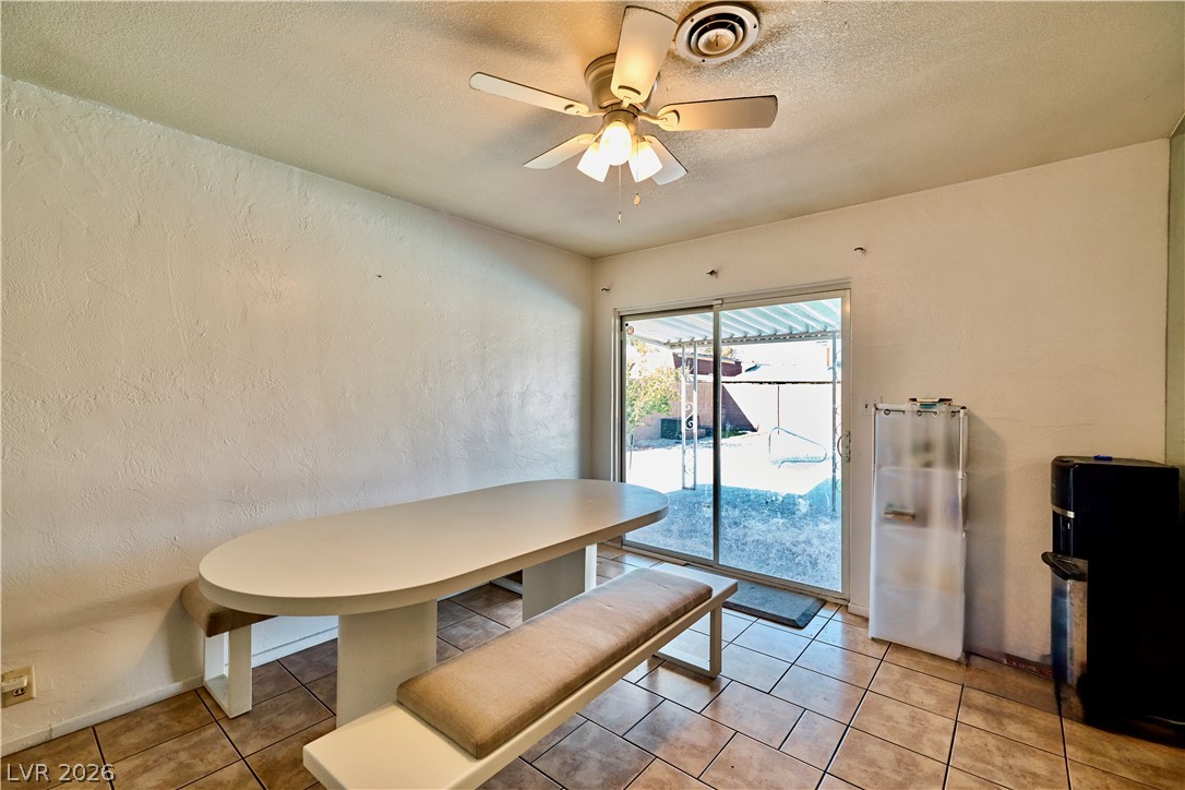 4504 Exposition Avenue Property Photo 5