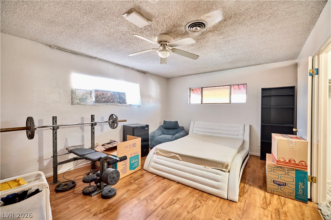 4504 Exposition Avenue Property Photo 11