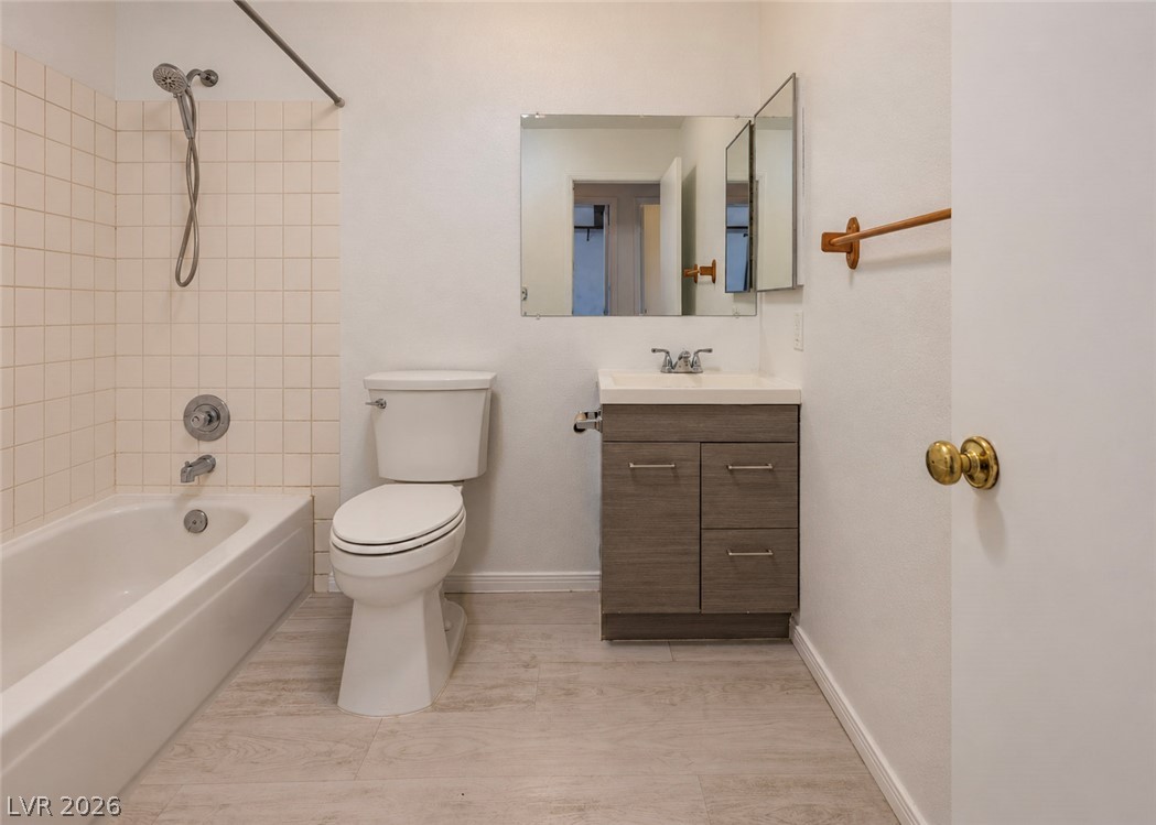 2040 Liston Avenue Property Photo 7