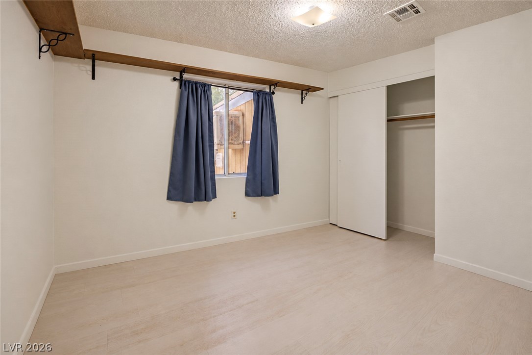 2040 Liston Avenue Property Photo 8