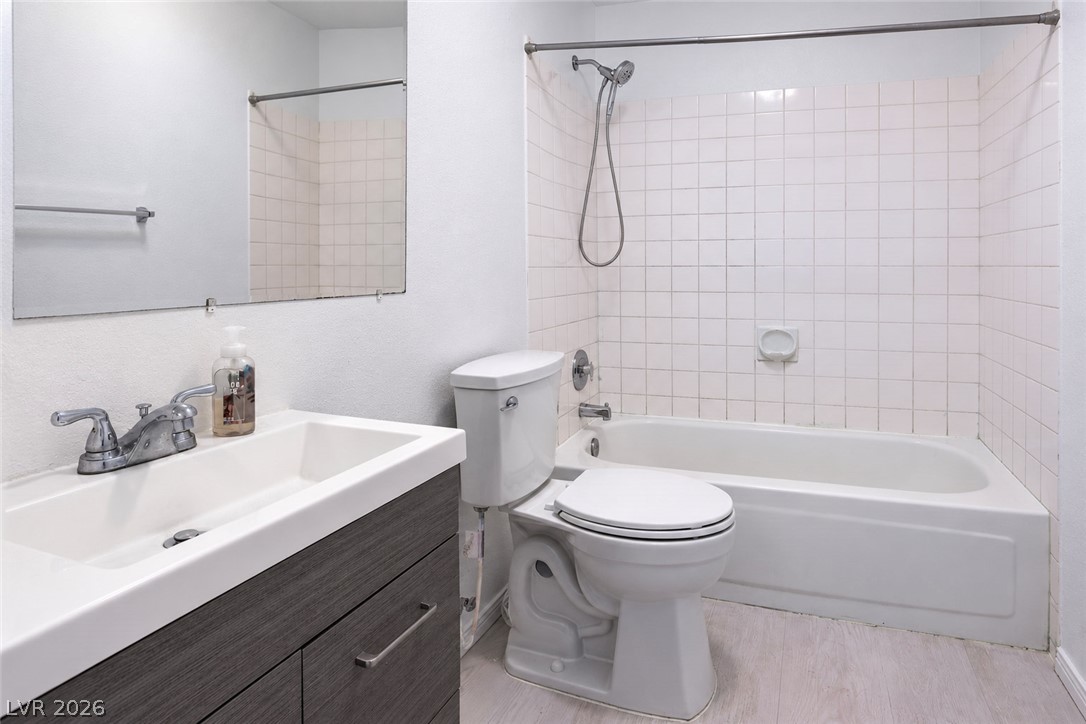 2040 Liston Avenue Property Photo 12