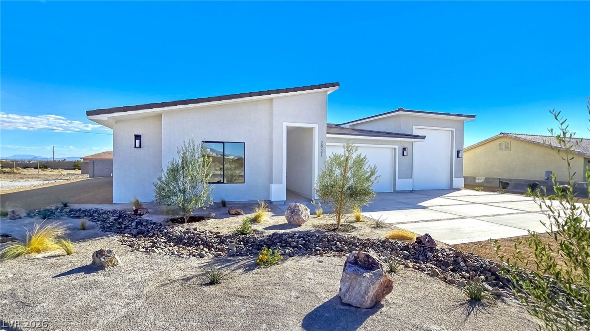 2921 Acoma Property Photo 1