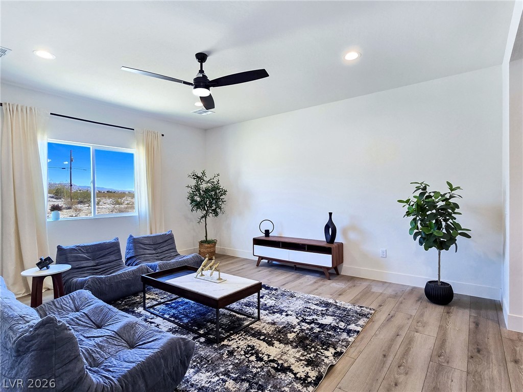 2921 Acoma Property Photo 11