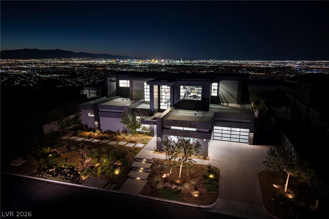 5 Sunset Strip Property Photo 1