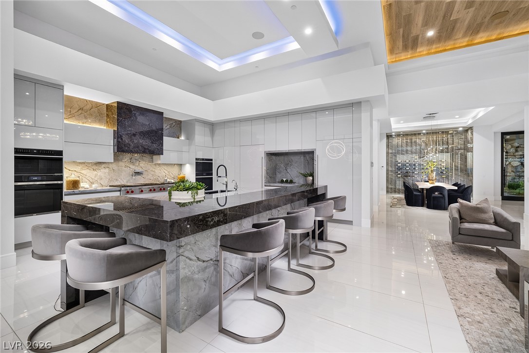 5 Sunset Strip Property Photo 17