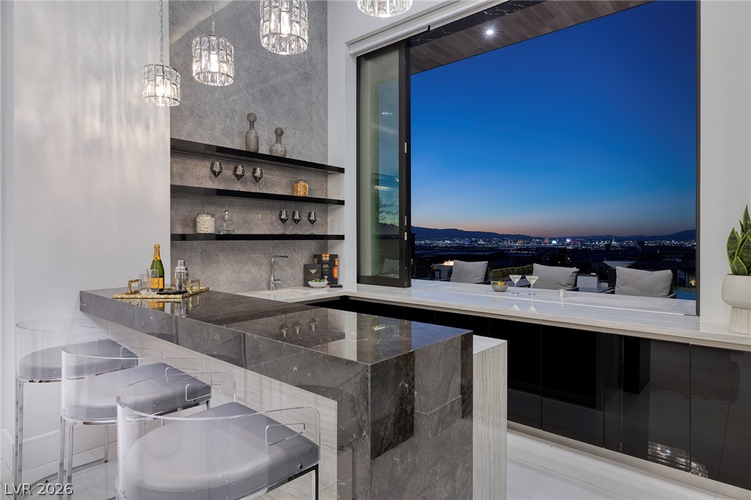 5 Sunset Strip Property Photo 26
