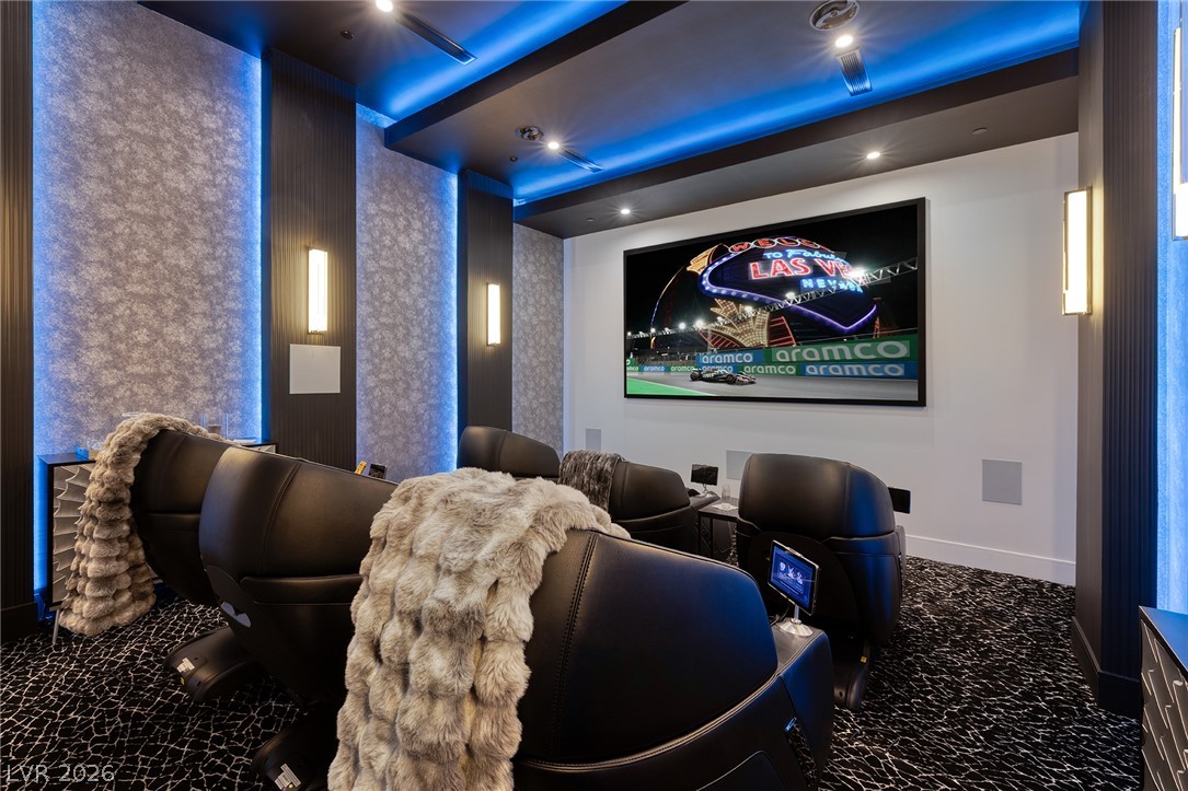 5 Sunset Strip Property Photo 28