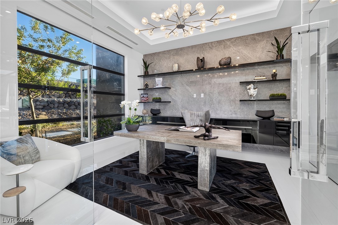 5 Sunset Strip Property Photo 35