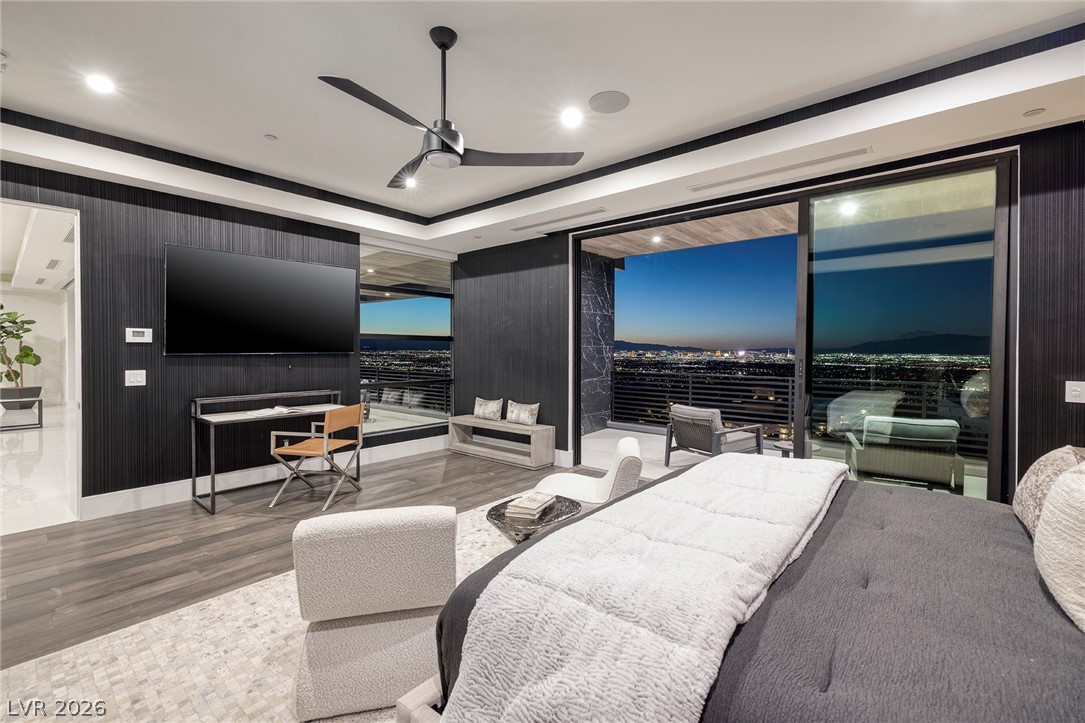 5 Sunset Strip Property Photo 54