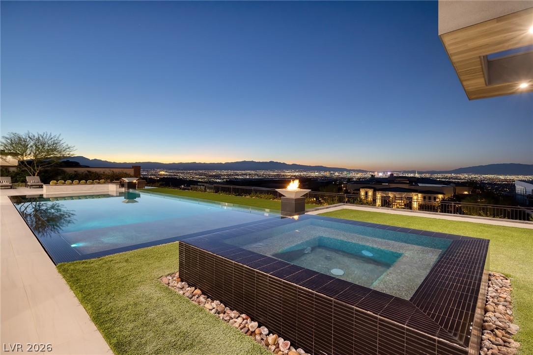 5 Sunset Strip Property Photo 67