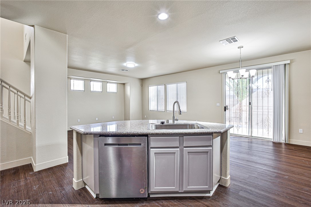 2826385 Property Photo 4