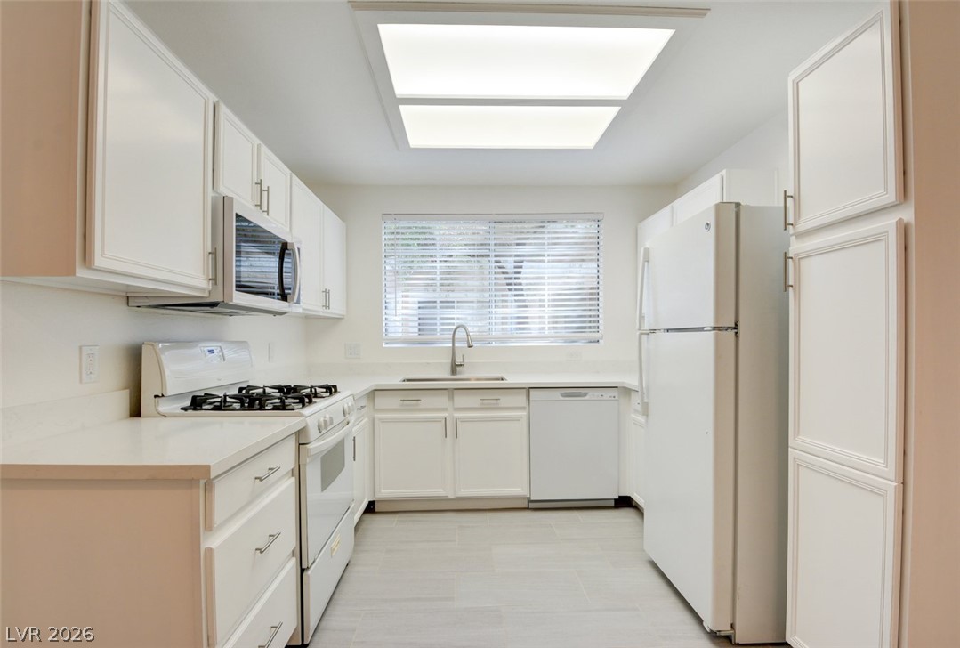 830 Carnegie Street 213 Property Photo 9