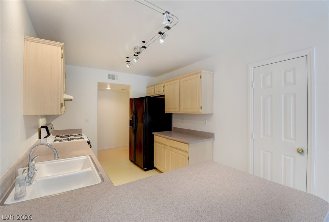 1606 Box Step Drive Property Photo 7