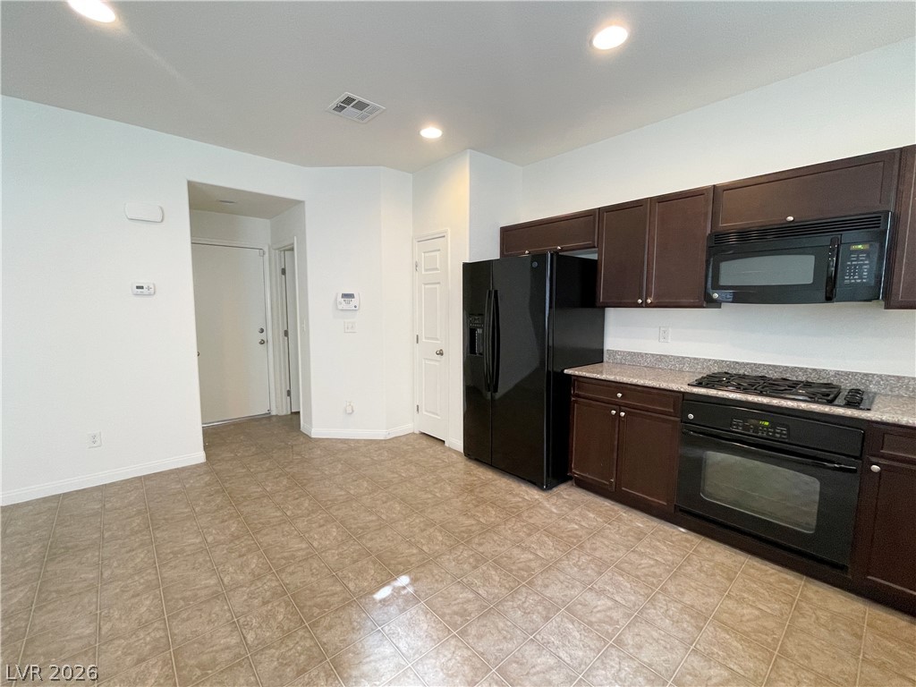 10619 Seasonable Drive Property Photo 9