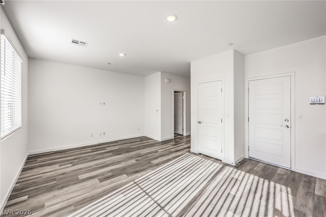 7331 Tanya Falls Street Property Photo 6