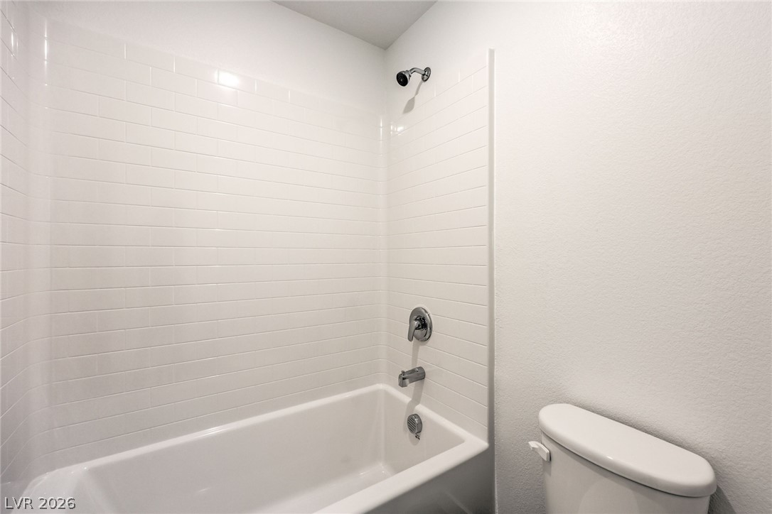 7331 Tanya Falls Street Property Photo 32
