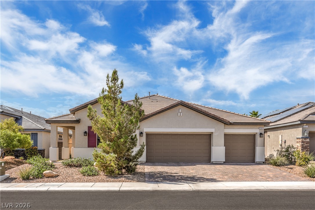 6341 Regina Ridge Street Property Photo 1