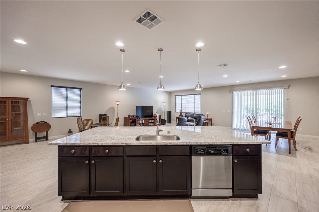 6341 Regina Ridge Street Property Photo 13