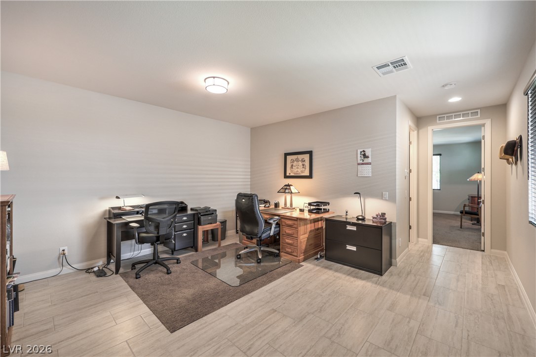 6341 Regina Ridge Street Property Photo 15