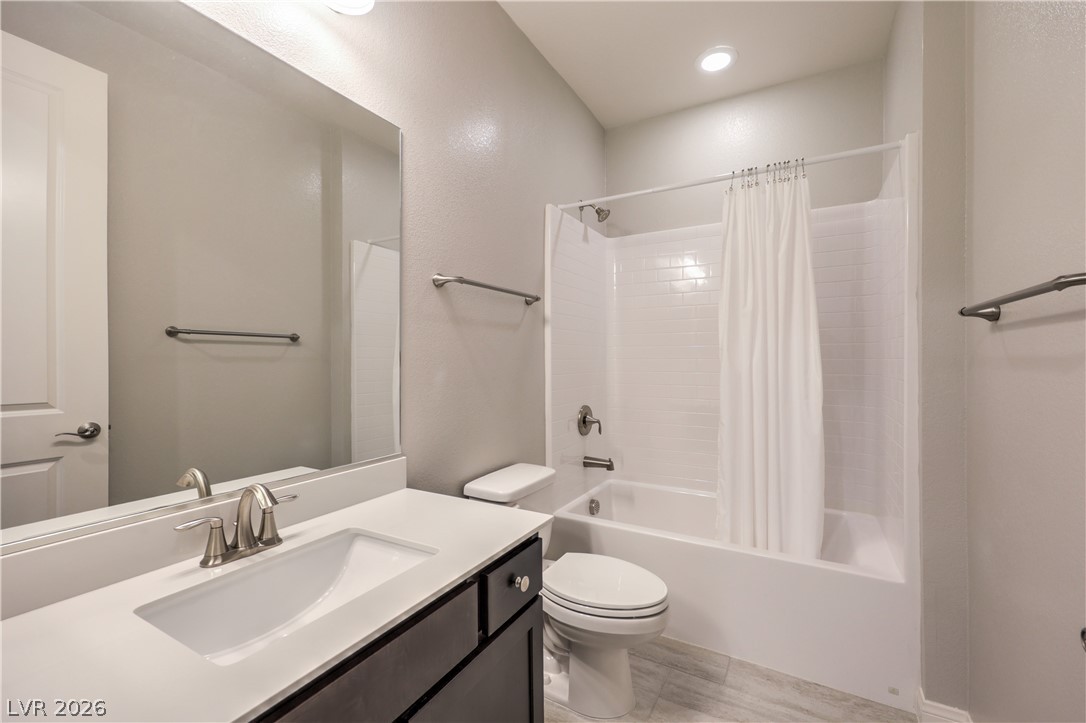 6341 Regina Ridge Street Property Photo 18