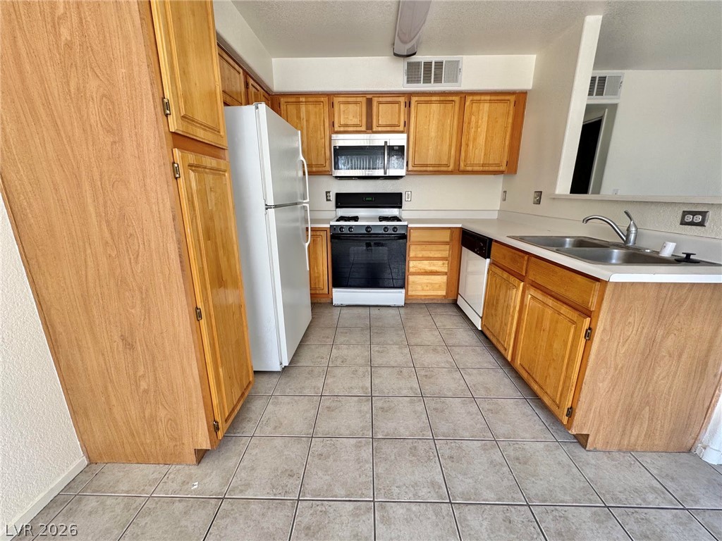 5710 East Tropicana Avenue 1065 Property Photo 12