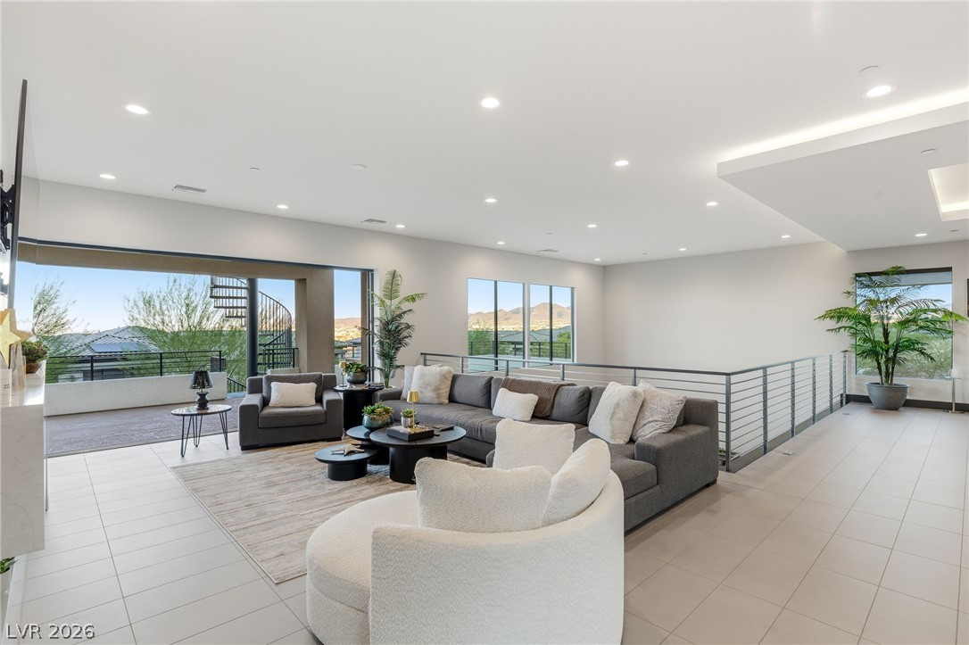 11262 San Terrazo Place Property Photo 8