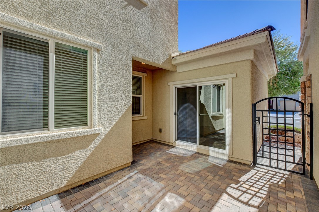 3604 Kingfishers Catch Avenue Property Photo 7