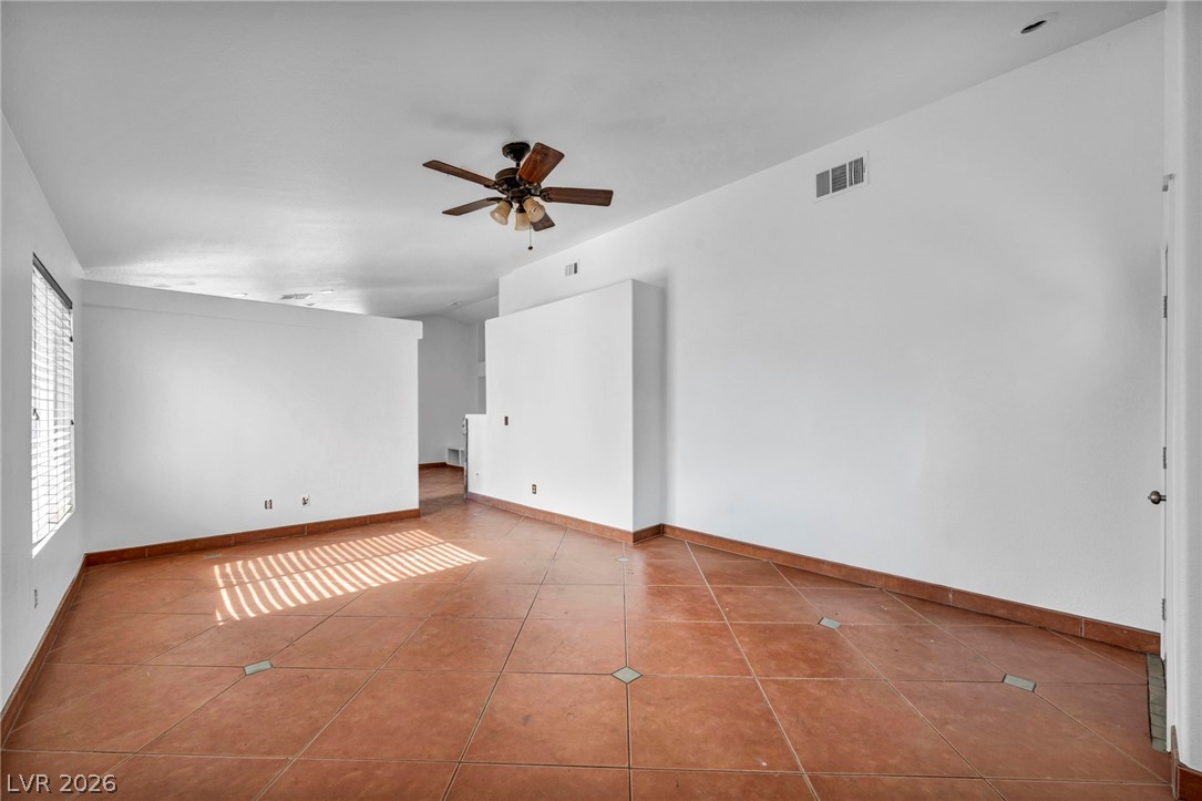 4906 Via Luis Court Property Photo 7