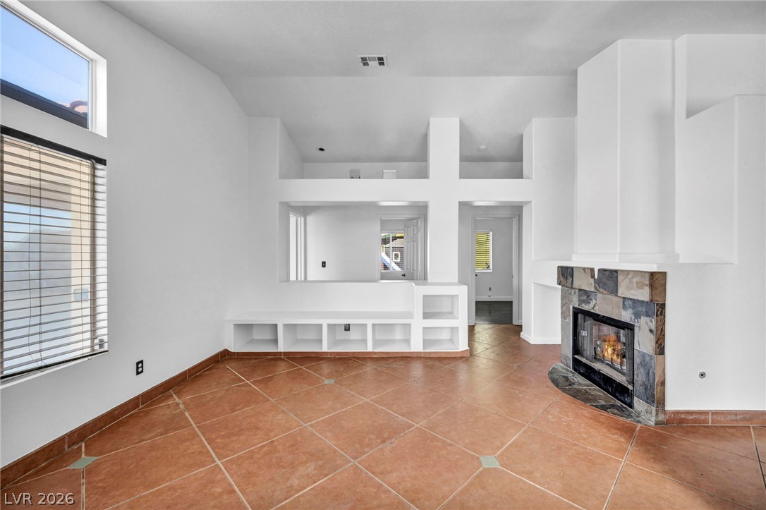 4906 Via Luis Court Property Photo 10