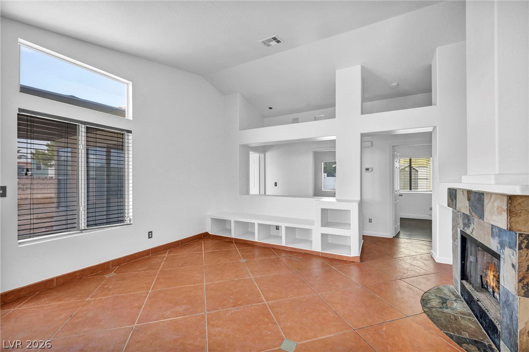 4906 Via Luis Court Property Photo 12