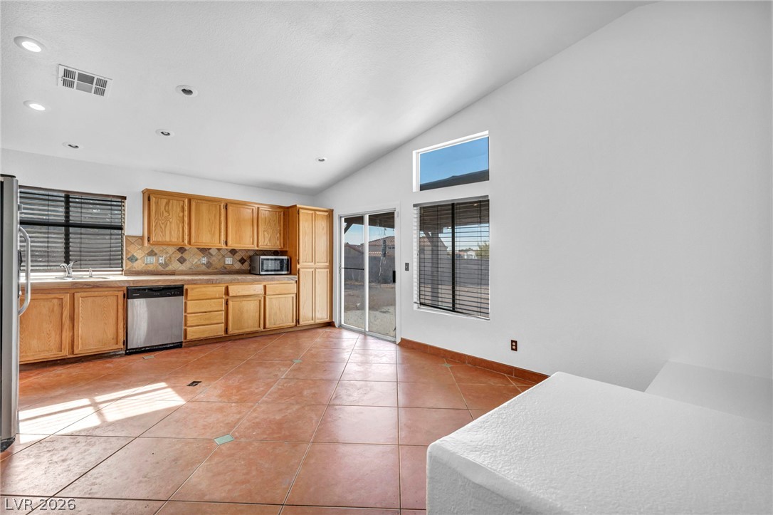 4906 Via Luis Court Property Photo 13