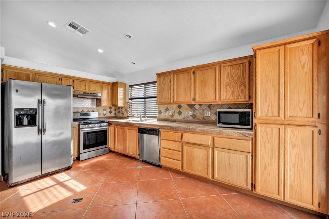 4906 Via Luis Court Property Photo 15