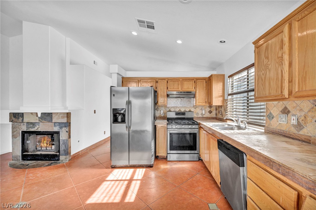 4906 Via Luis Court Property Photo 18