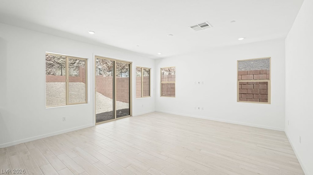 46 Via Montoro Property Photo 3