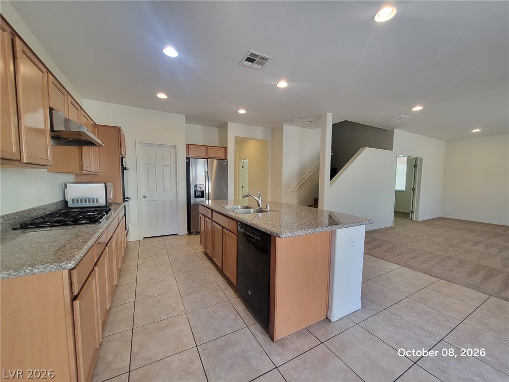 8142 Pinecrest Falls Street Property Photo 3