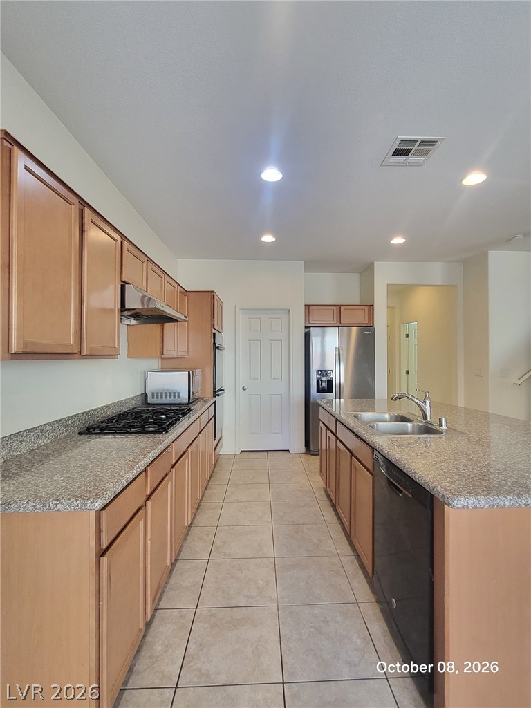 8142 Pinecrest Falls Street Property Photo 4