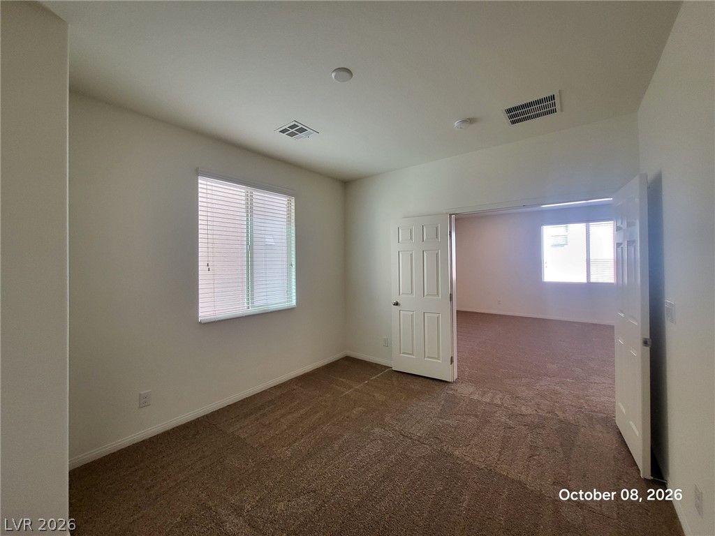 8142 Pinecrest Falls Street Property Photo 7