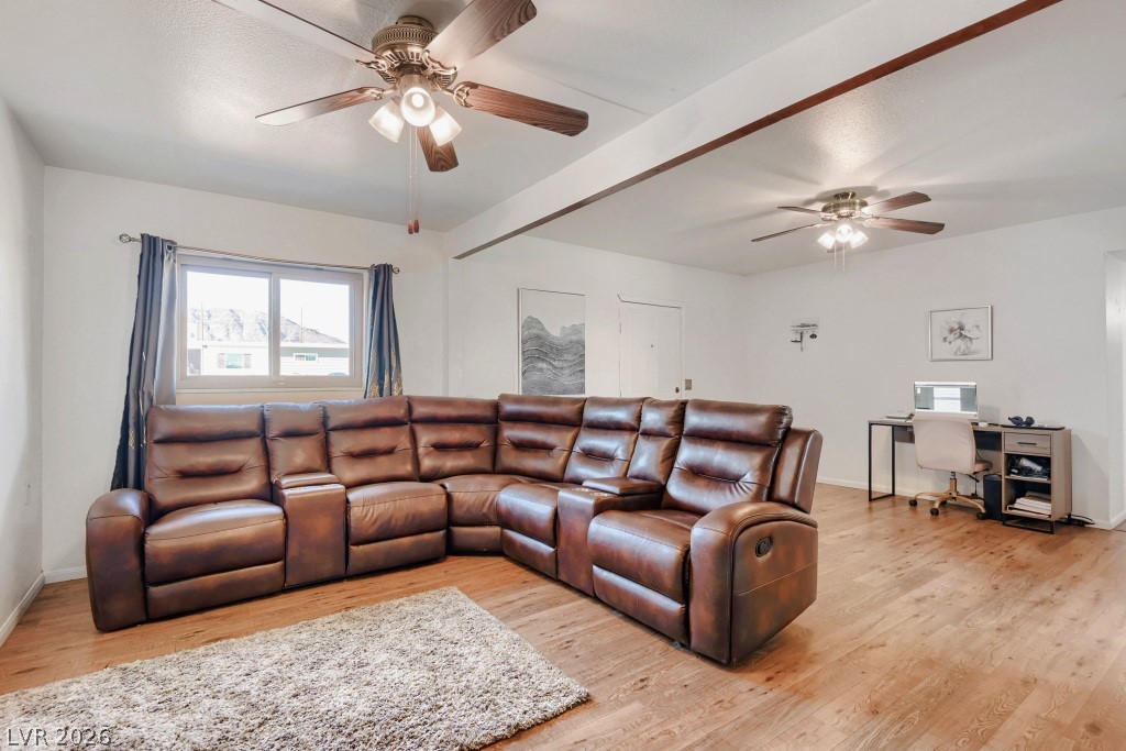 11 Washington Way Property Photo 6