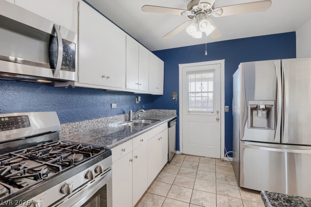11 Washington Way Property Photo 8
