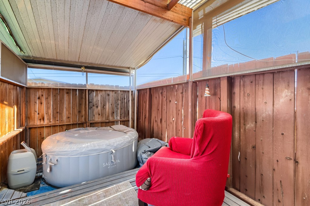11 Washington Way Property Photo 22