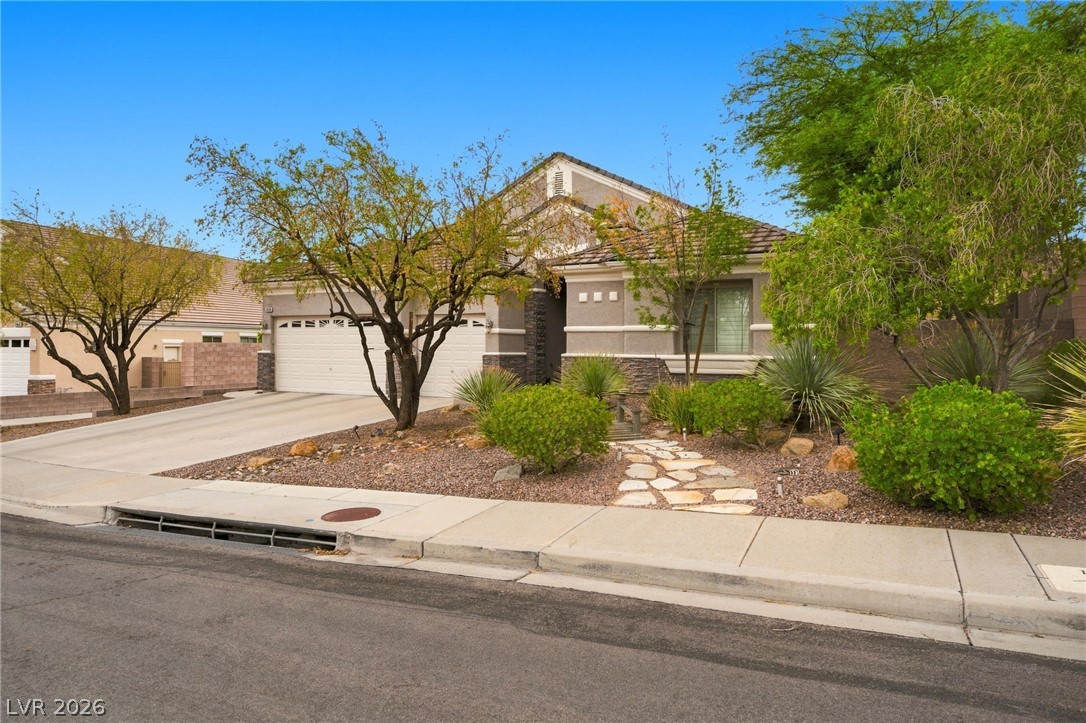 2058 Poetry Avenue Property Photo 2