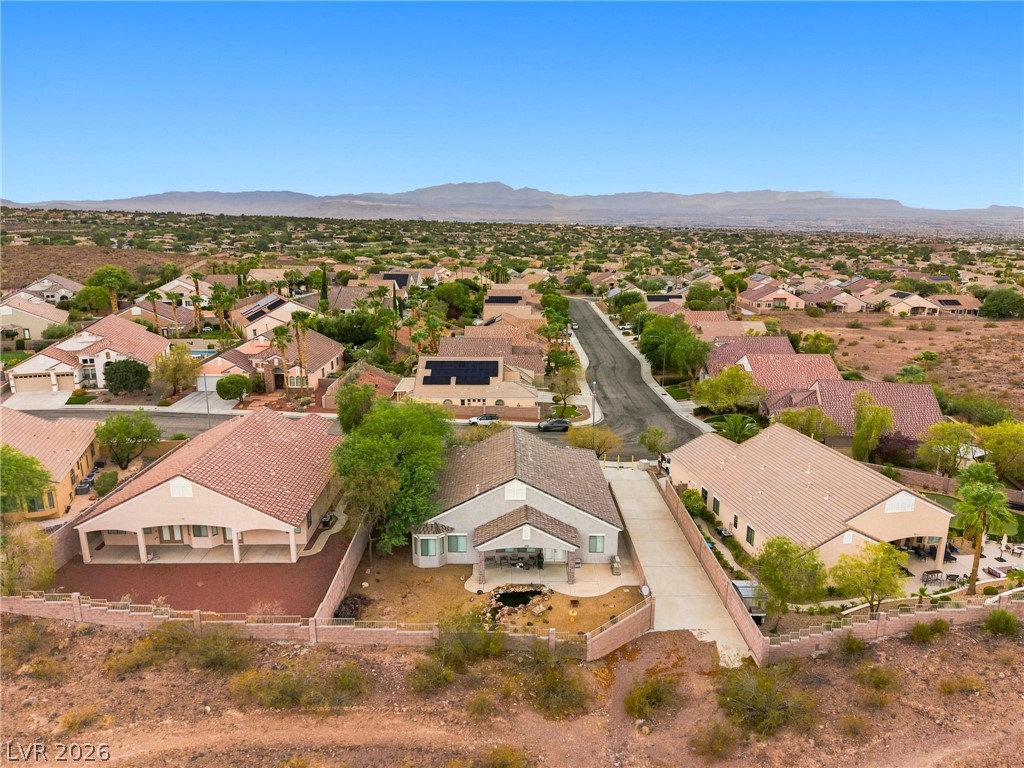 2058 Poetry Avenue Property Photo 6