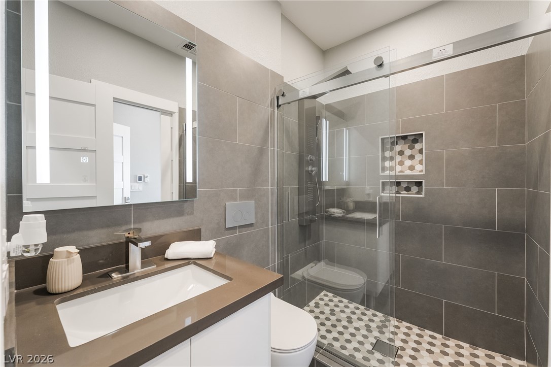 8867 Las Montanas Avenue Property Photo 36