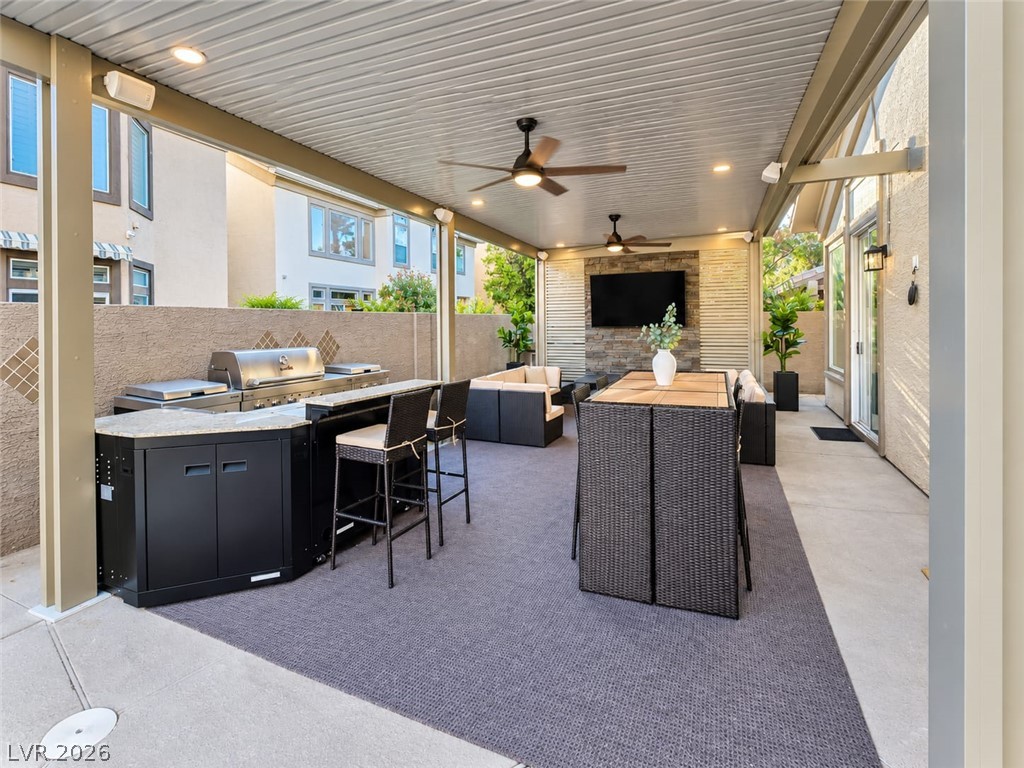8867 Las Montanas Avenue Property Photo 44