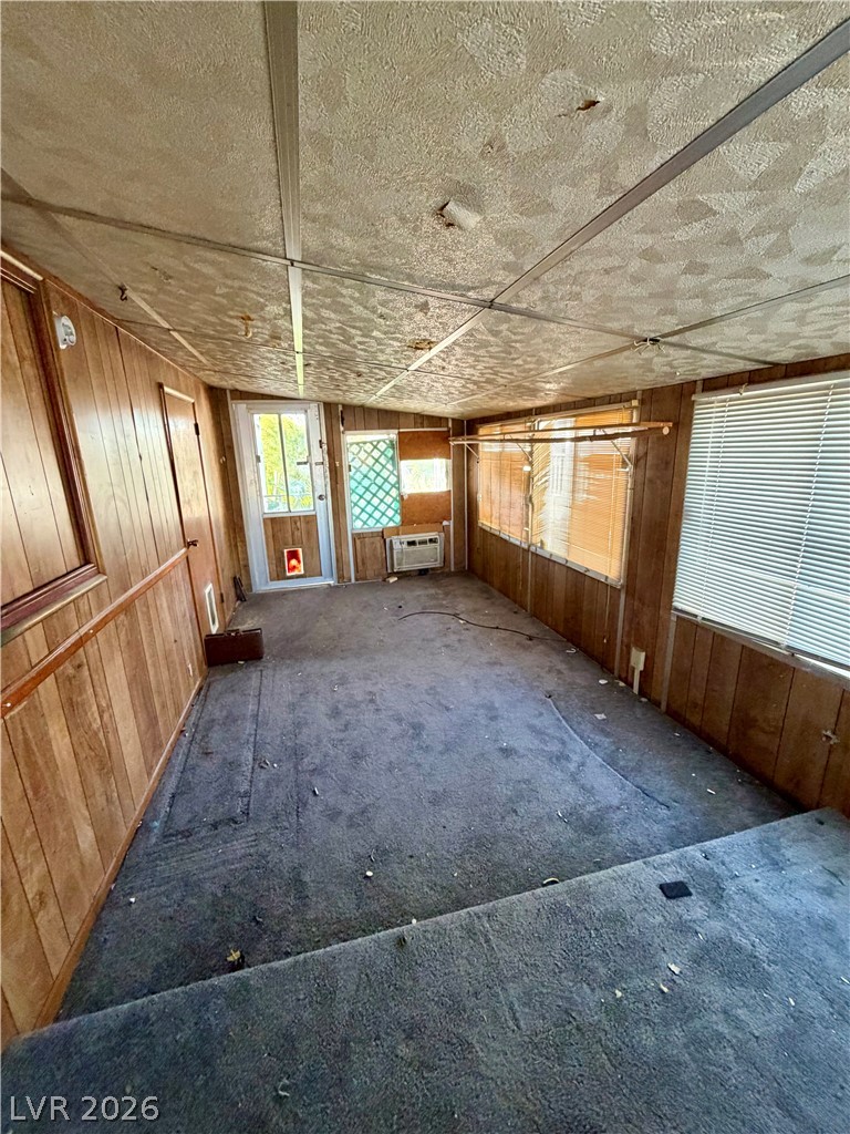 2815 Everglade Street Property Photo 10