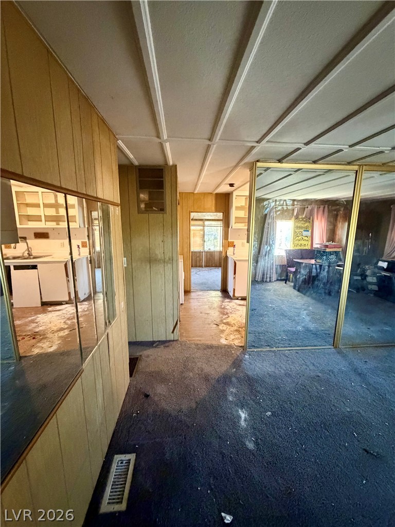 2815 Everglade Street Property Photo 17